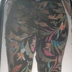 NWT Terra & Sky Tropical Printed Jeggings size 2x (20w/22w) $20.00